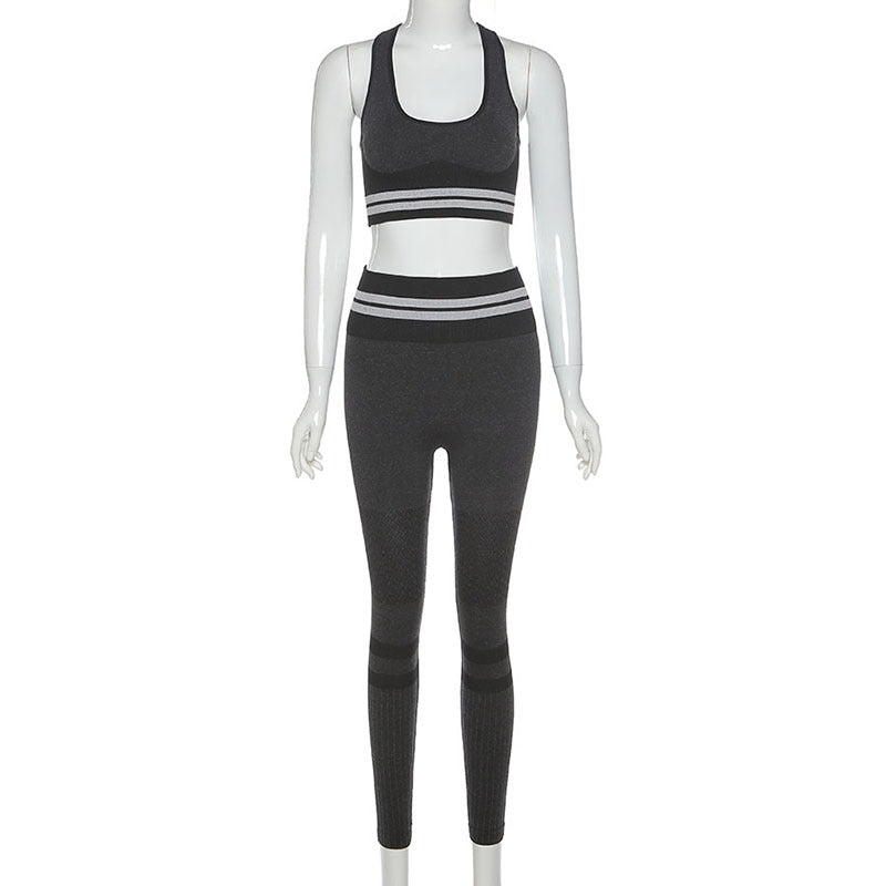 Seamless Knitted Yoga Fitness Set for Women 2026