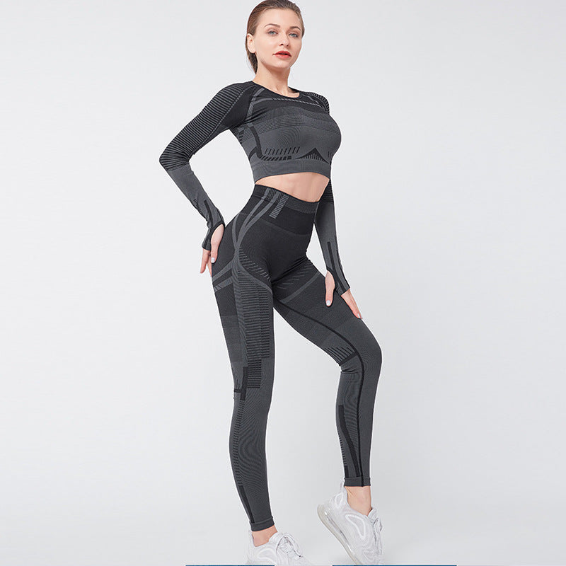 Seamless Long Sleeve Workout Top for Yoga and Fitness