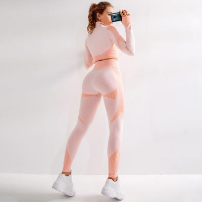 Seamless Yoga Outfit Set with Knitted Design