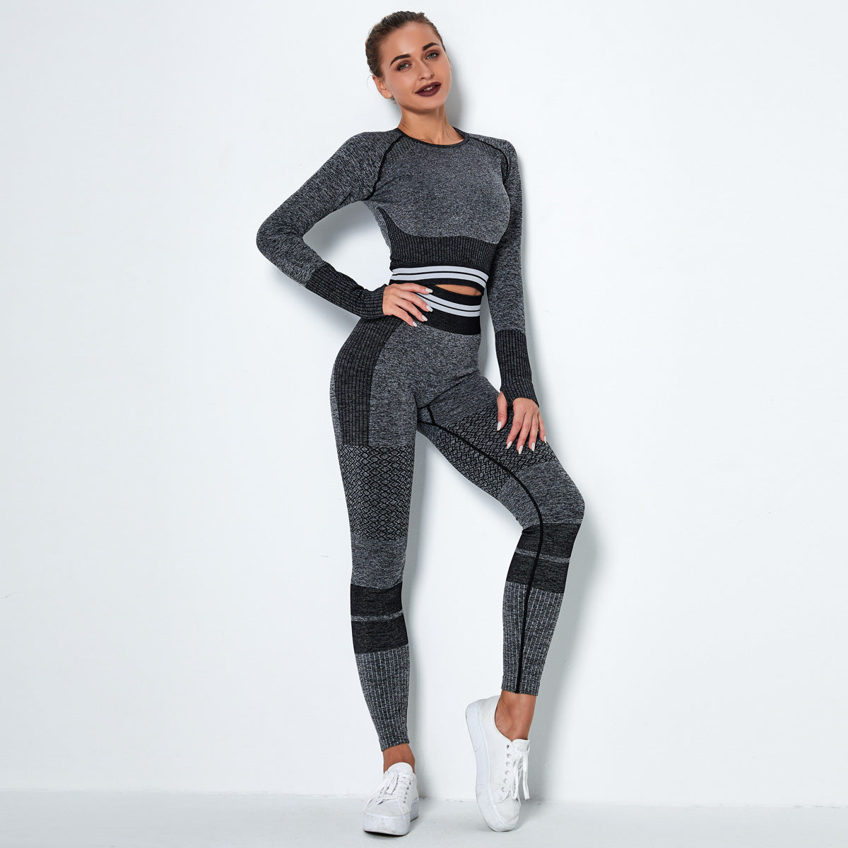 2020 Women's Seamless Knitted Yoga Set with Long Sleeves